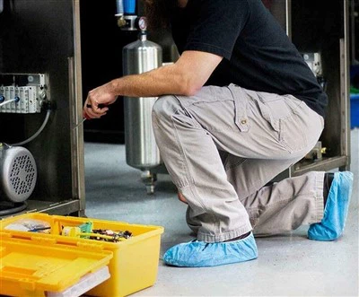 Għata taż-żraben għall-ħaddiema tal-kostruzzjoni